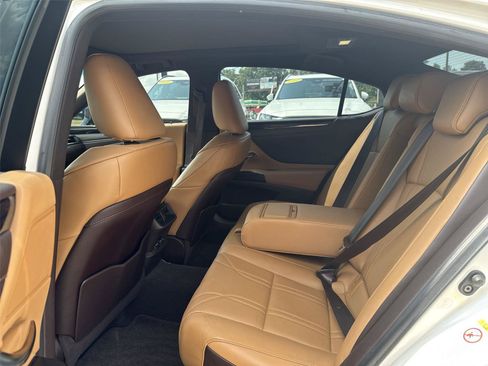 Used 2019 Lexus ES 350 w/ Accessory Package 2 FWD image 22