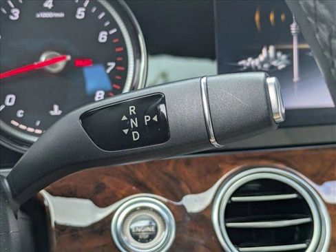 Used 2018 Mercedes-Benz E 300 image 12