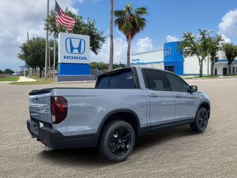 New 2026 Honda Ridgeline Black Edition image 5