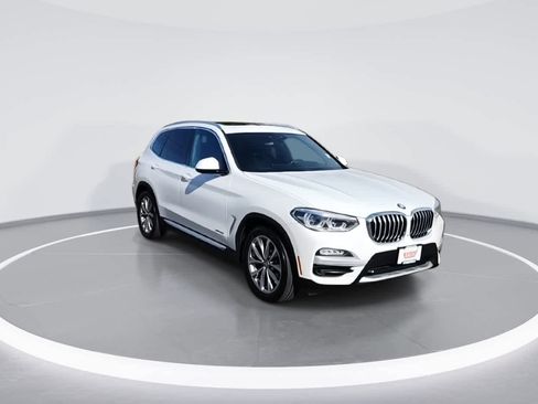 Used 2018 BMW X3 xDrive30i image 2
