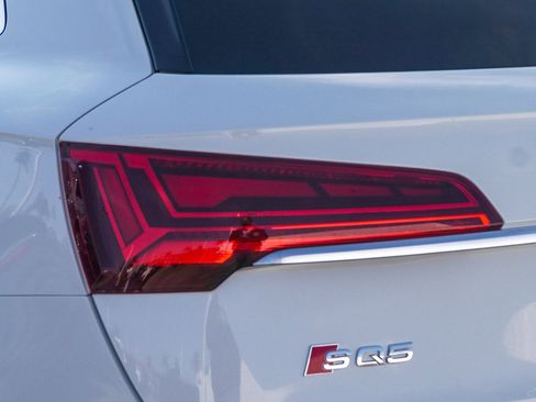 Used 2021 Audi SQ5 Premium w/ Convenience Package image 10