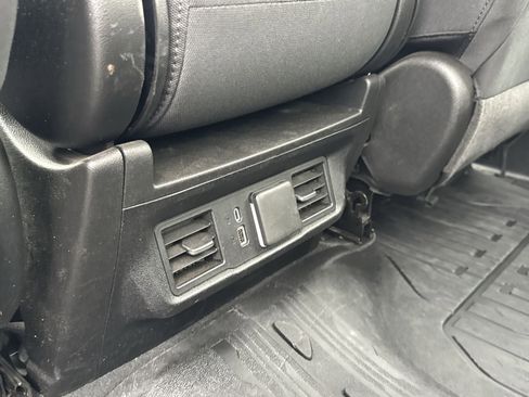 Used 2025 GMC Sierra 3500 SLE w/ SLE Value Package image 30