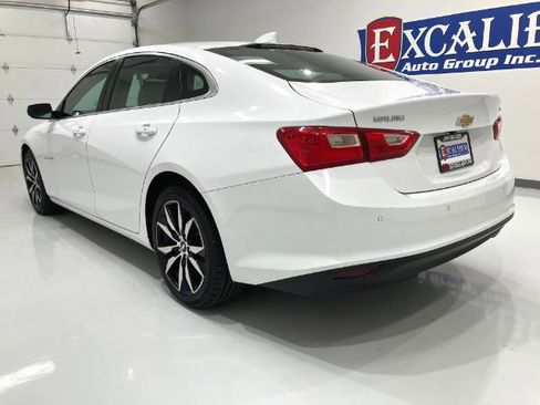 Used 2018 Chevrolet Malibu LT w/ Driver Confidence Package image 12