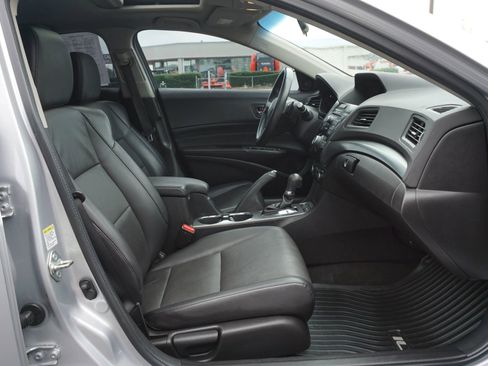 Used 2015 Acura ILX image 32