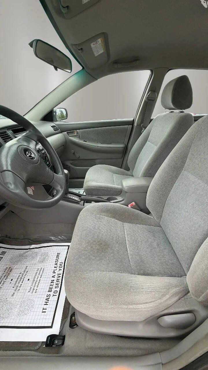 Used 2003 Toyota Corolla CE w/ Preferred Accessory Pkg FWD image 9