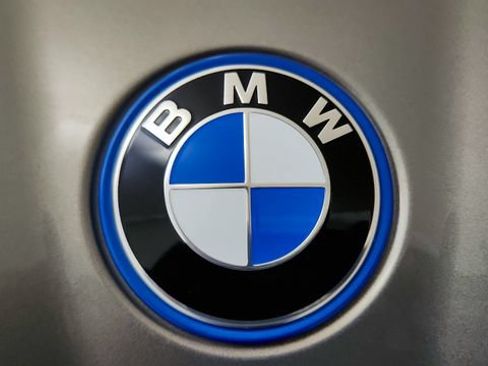 Used 2026 BMW i5 eDrive40 w/ M Sport Package RWD image 31