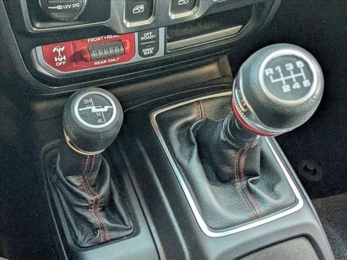 Used 2022 Jeep Wrangler Rubicon w/ Steel Bumper Group image 12