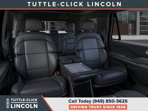 New 2026 Lincoln Navigator Reserve AWD/4WD image 11