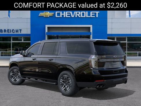 New 2026 Chevrolet Suburban Z71 w/ Comfort Package image 3