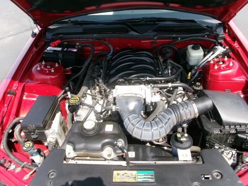 Used 2008 Ford Mustang GT Premium RWD image 12