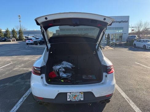 Used 2018 Porsche Macan image 7