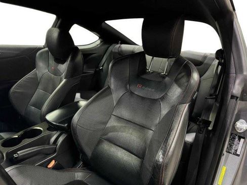 Used 2015 Hyundai Genesis 3.8 RWD image 22