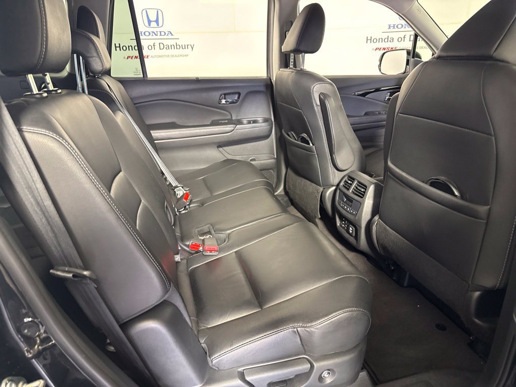 Certified 2017 Honda Pilot Touring image 8