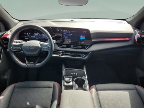 Used 2025 Chevrolet Equinox RS w/ Safety and Technology Package image 11