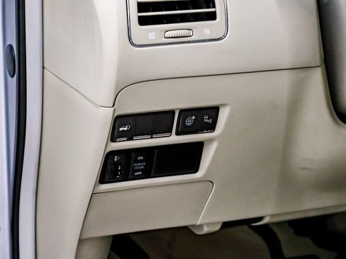 Used 2016 INFINITI QX80 2WD w/ Driver's Assistance Package image 38