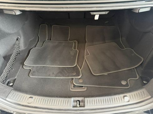 Used 2023 Mercedes-Benz E 350 4MATIC Sedan image 7