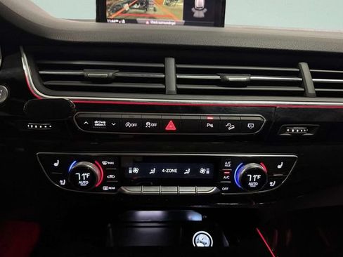 Used 2018 Audi Q7 3.0T Prestige w/ Prestige Package AWD/4WD image 20
