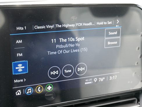 New 2026 Chevrolet Trax RS w/ Sunroof Package FWD image 19