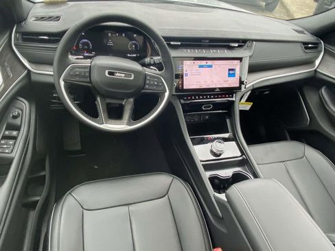New 2026 Jeep Grand Cherokee Limited w/ Limited Altitude Package RWD image 40
