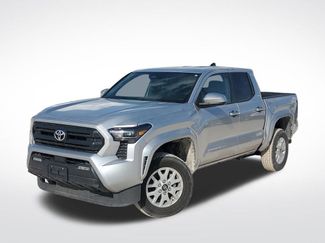 Used 2024 Toyota Tacoma SR5 video 1