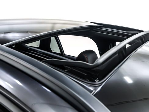 Used 2020 Mercedes-Benz GLC 43 AMG 4MATIC image 22