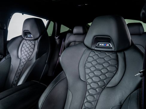 Used 2025 BMW X6 M Competition image 27