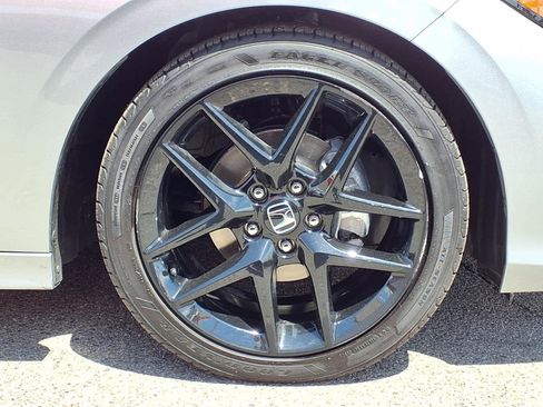 Used 2025 Honda Civic Sport image 7