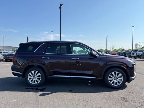 Used 2024 Hyundai Palisade SEL FWD image 4
