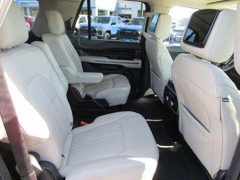 Used 2021 Ford Expedition Max Platinum image 22