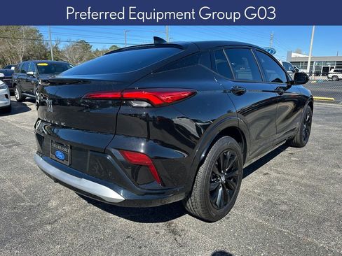 Used 2025 Buick Envista Sport Touring w/ Convenience I Package image 2