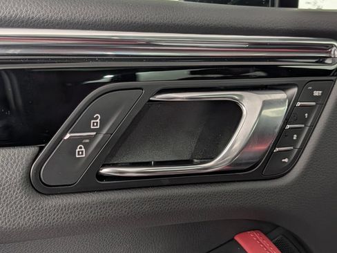 New 2026 Porsche Macan AWD/4WD image 26