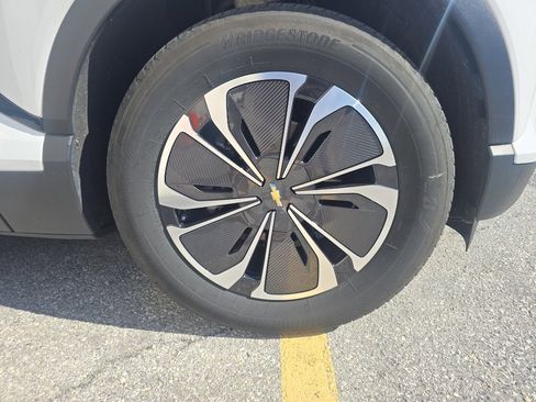 Used 2024 Chevrolet Blazer EV LT image 5