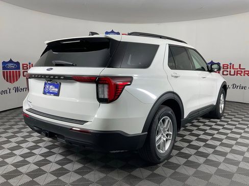 New 2026 Ford Explorer Active RWD image 3