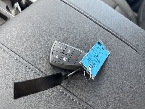 New 2025 Chevrolet Silverado 1500 LT w/ Z71 Off-Road Package image 29