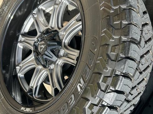 Used 2023 Ford F150 Raptor w/ Equipment Group 802A Raptor R AWD/4WD image 8