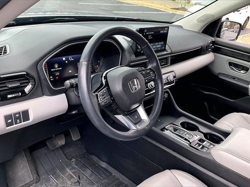 Used 2024 Honda Pilot Elite image 14