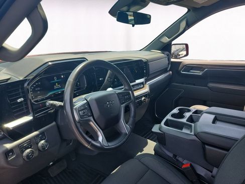Used 2022 Chevrolet Silverado 1500 RST AWD/4WD image 10
