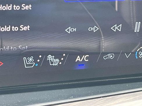 Used 2025 Chevrolet Tahoe Premier image 18