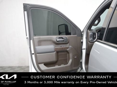 Used 2022 GMC Sierra 2500 Denali w/ Denali Ultimate Package AWD/4WD image 9