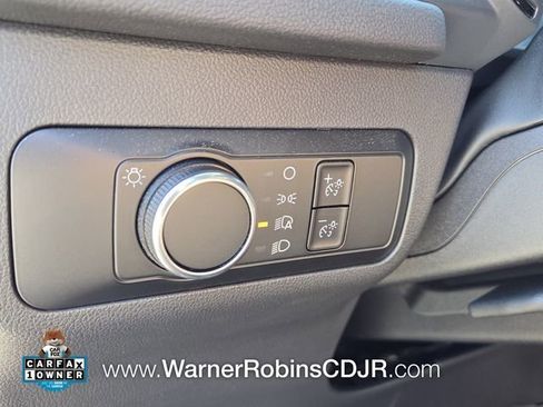 Used 2025 Ford Escape ST-Line image 27