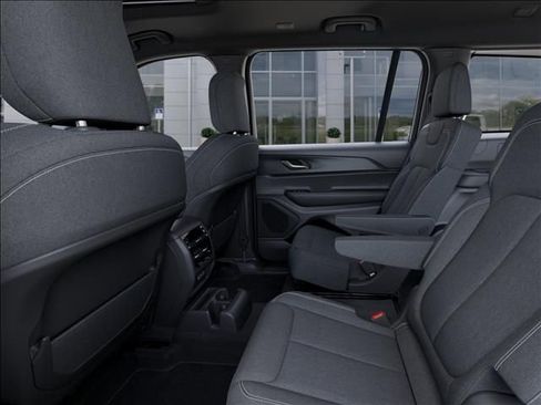 New 2025 Jeep Grand Cherokee L Laredo w/ Luxury Tech Group I image 23