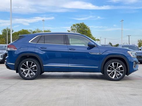 New 2026 Volkswagen Atlas Cross Sport SEL Premium R-Line image 7