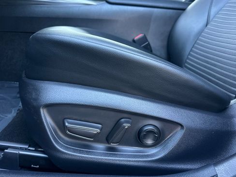 Used 2022 Toyota Camry SE w/ Carpet Mat Package (TMS) FWD image 13