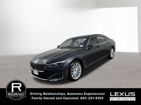 Used 2020 BMW 740i xDrive 740i xDrive w/ Cold Weather Package image 2