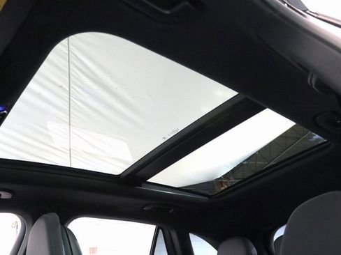 Certified 2025 Mercedes-Benz GLC 300 4MATIC image 9