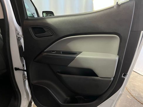 Used 2017 Chevrolet Colorado W/T w/ WT Convenience Package AWD/4WD image 24