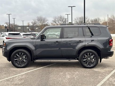 Used 2025 Toyota Land Cruiser image 8