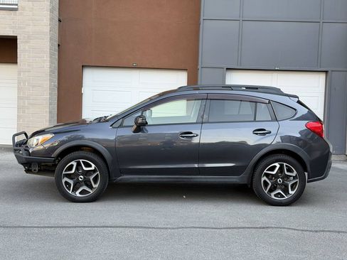 Used 2017 Subaru Crosstrek 2.0i Limited AWD/4WD image 2