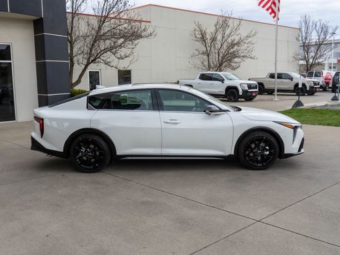 New 2026 Kia K4 GT-Line Turbo image 8