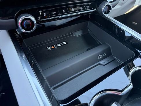 New 2025 Chevrolet Tahoe Premier image 24